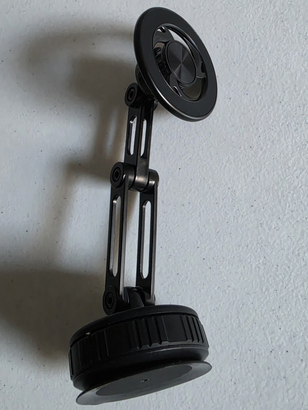 Adjustable and Rotating 360 Magnetic Suction Phone Mount - Picture 8 of 11